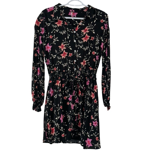 Free People Dresses & Skirts - Free People Lighten up Long sleeve Mini Dress in Black and Pink XS